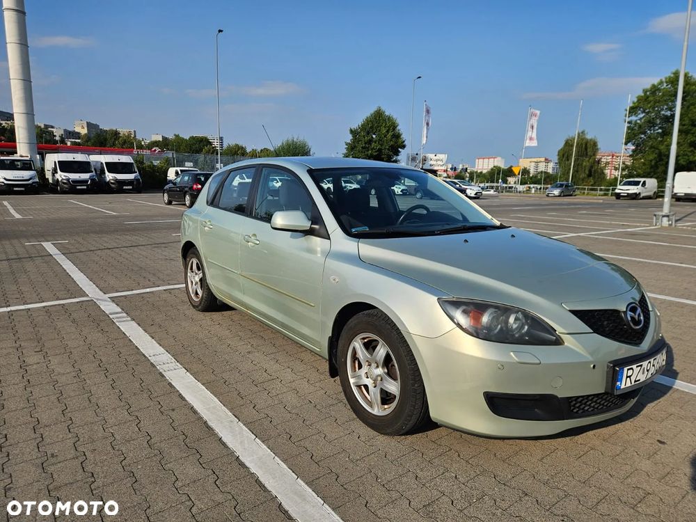 Mazda 3 1.6 Exclusive - 2