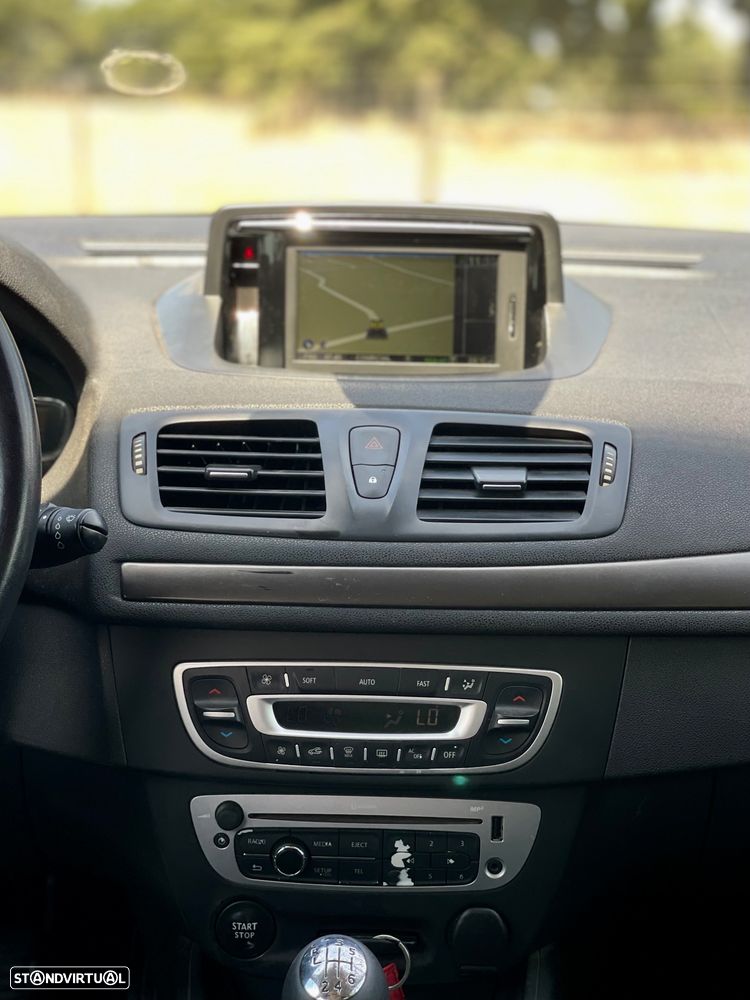 Renault Mégane Sport Tourer 1.5 dCi Limited SS - 14
