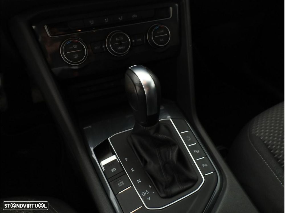 VW Tiguan Allspace 2.0 TDI Confortline DSG - 19