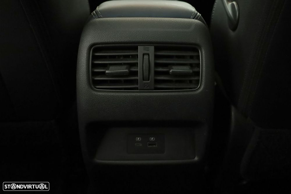 Nissan Qashqai 1.3 DIG-T Tekna - 23