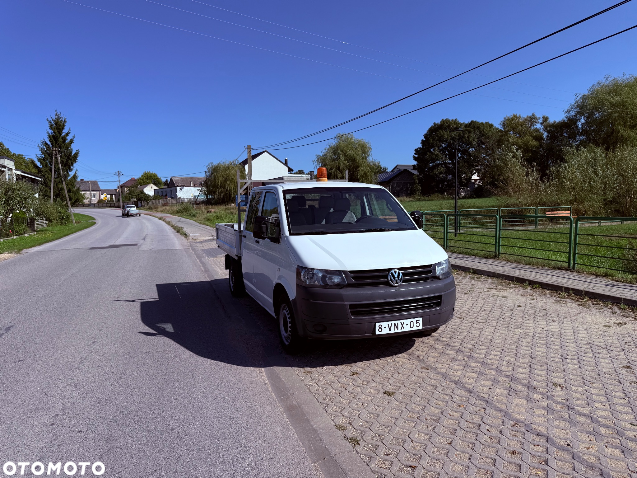 Volkswagen TRANSPORTER T5 2.0TDI CR 102KM - 11