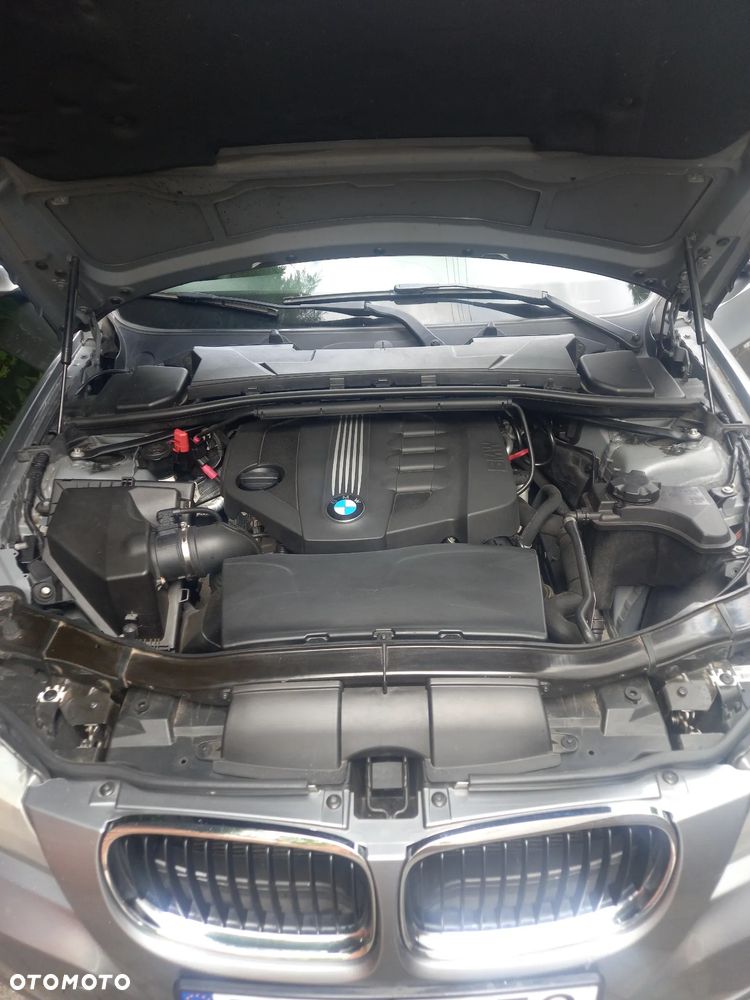 BMW Seria 3 318d - 9
