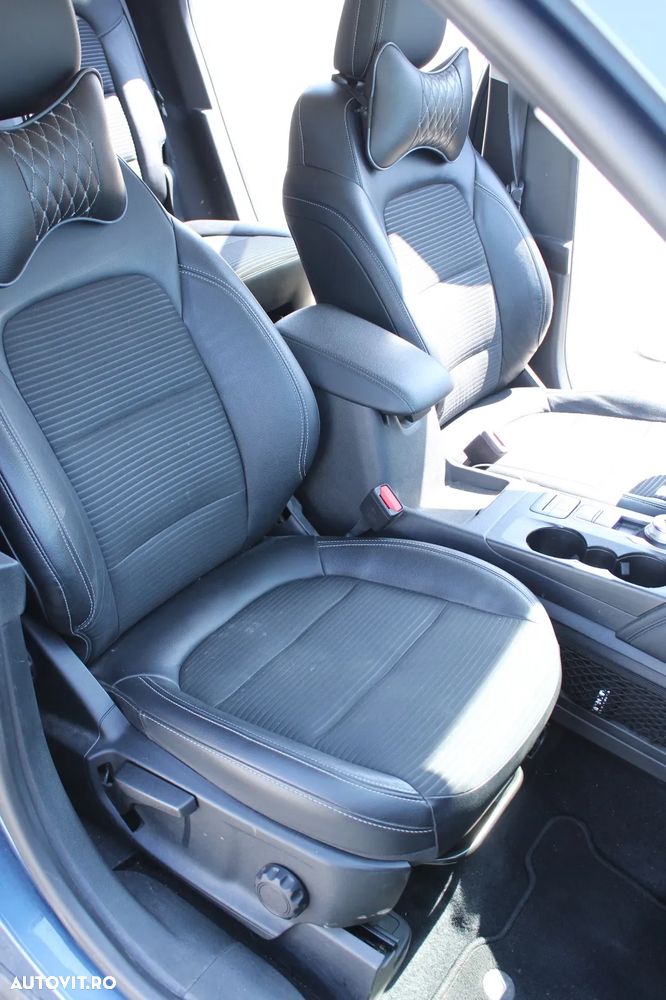 Ford Kuga 2.5 Duratec PHEV Titanium - 11