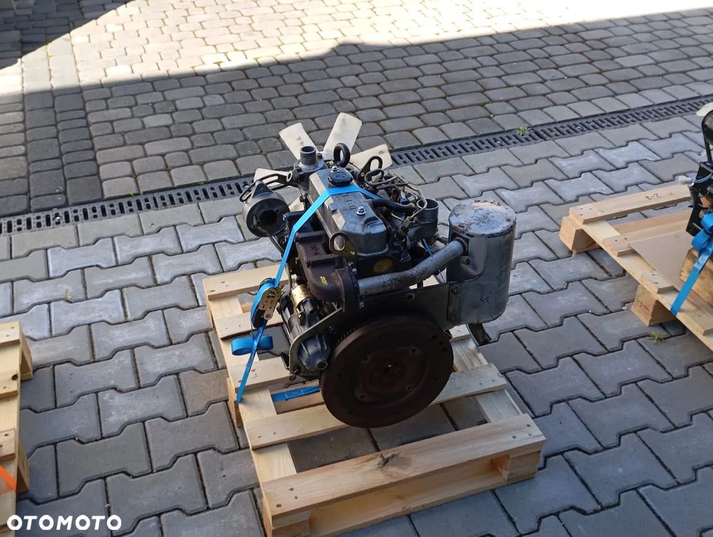silnik ISEKI E3112 15,7 KW 3-cylindrowy diesel 7235 zł netto - 5