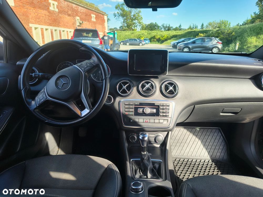Mercedes-Benz Klasa A 180 (BlueEFFICIENCY) - 8