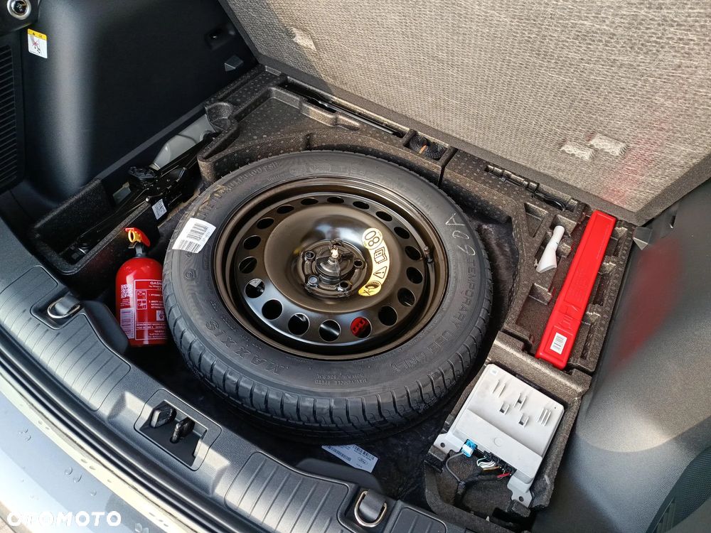 Ford Kuga 2.5 FHEV AWD ST-Line X eCVT - 18