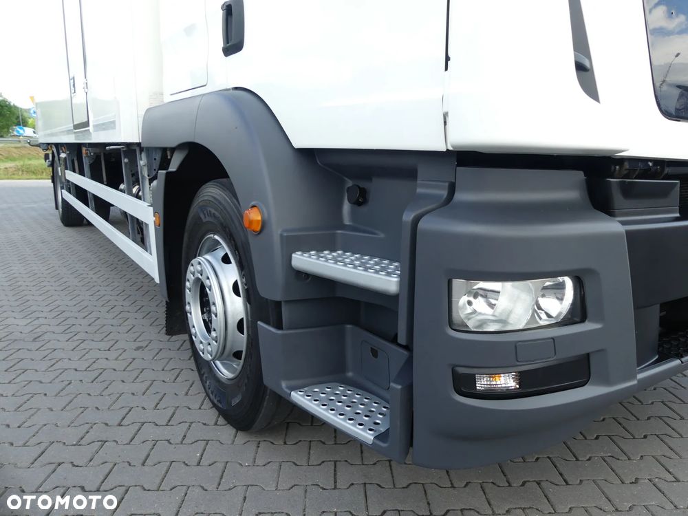MAN TGM 18.250 / CHŁODNIA + WINDA / KABINA SYPIALNA / EURO 6 / - 13