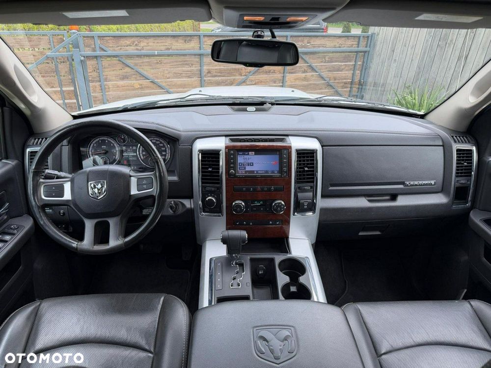 Dodge RAM 5.7 4x4 - 10