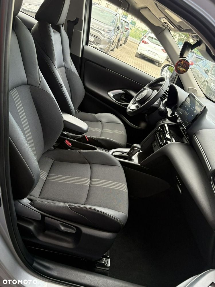 Toyota Yaris Cross - 18