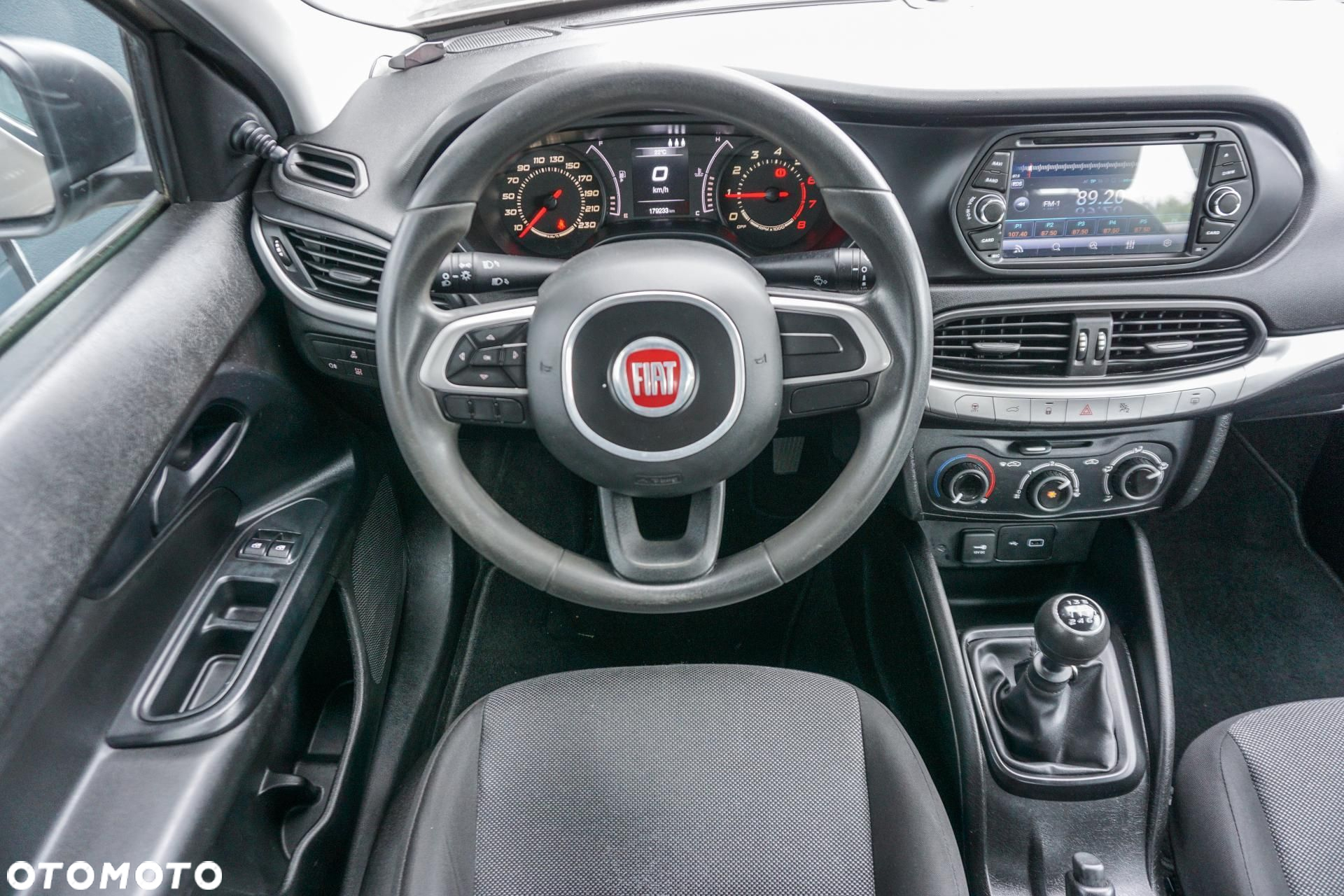 Fiat Tipo - 18