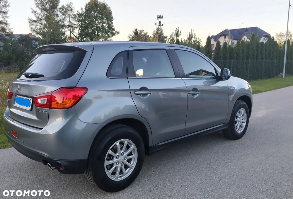 Mitsubishi ASX - 5