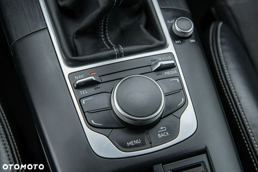 Audi S3 Sportback 2.0 TFSI Quattro - 25