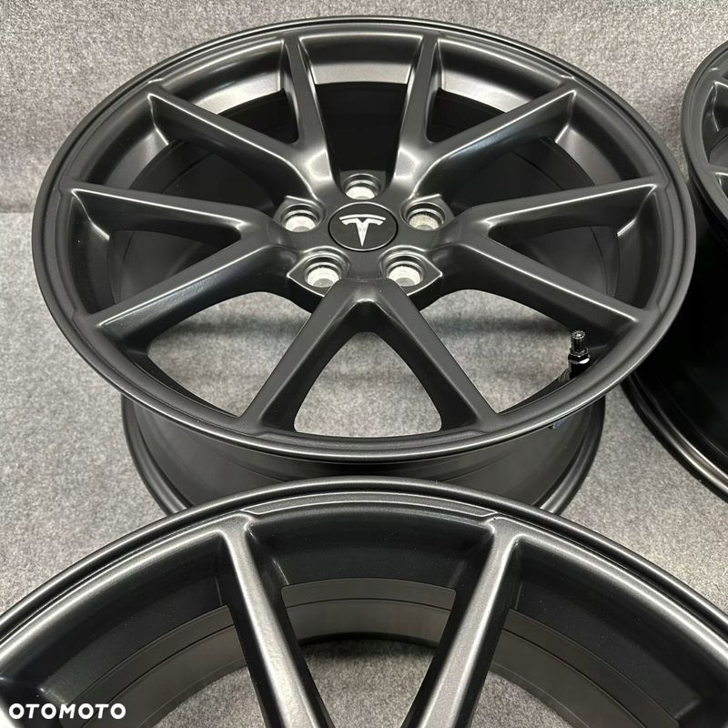 KOMPLET FELG TESLA MODEL 3 LIFT 18” 18 TPMS BLUETOOTH - 5