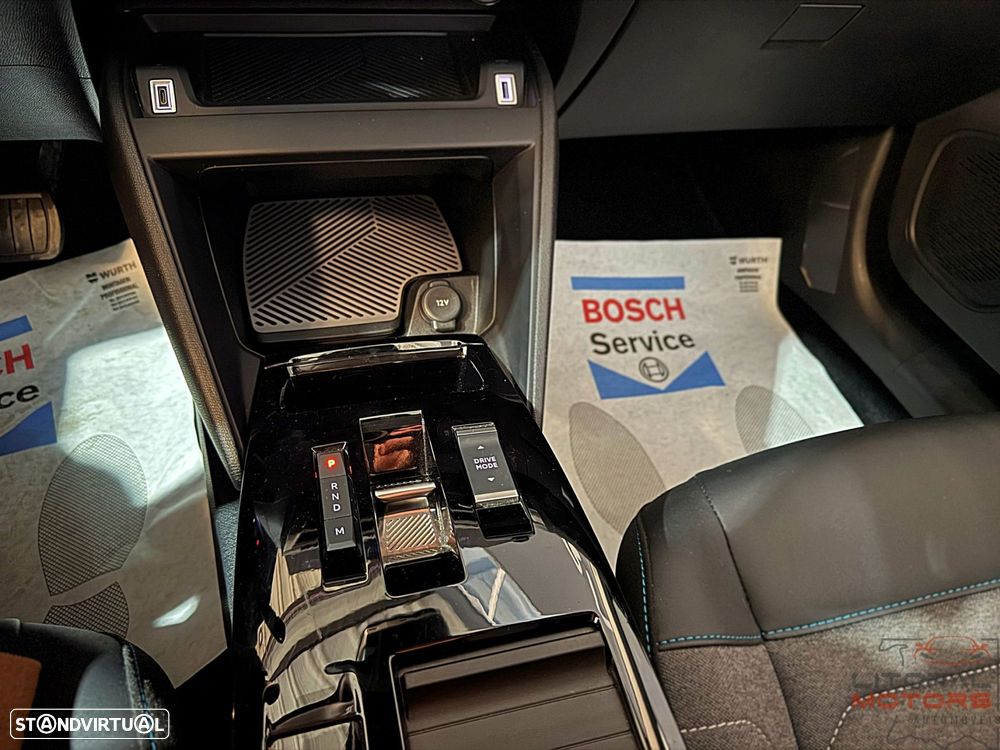 Citroën C4 X 1.2 Hybrid Plus e-DSC6 - 28