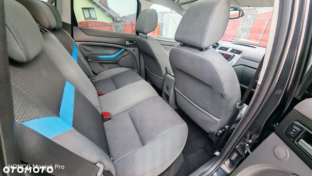 Ford Kuga 2.0 TDCi 4x4 Titanium - 14