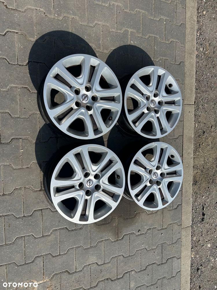 Opel Astra K Felgi stalowe strukturalne kołpaki 16 cali 5x105 - 7