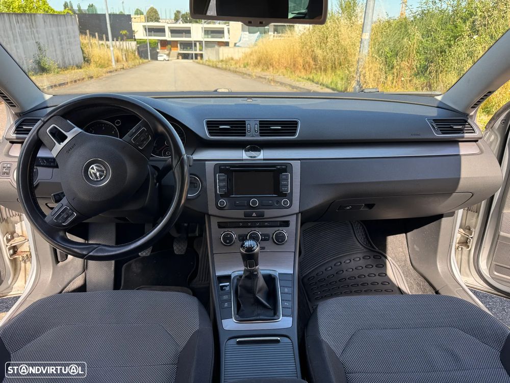VW Passat Variant 1.6 TDI BlueMotion Comfortline - 10