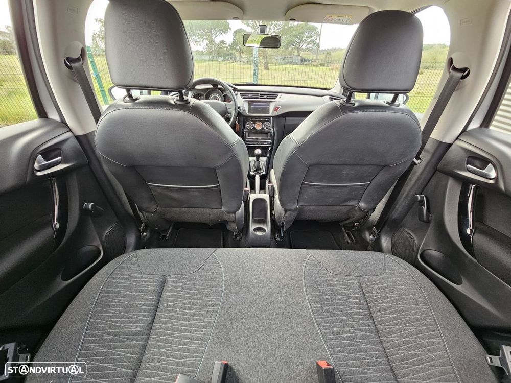 Citroën C3 1.2 PureTech Collection - 30