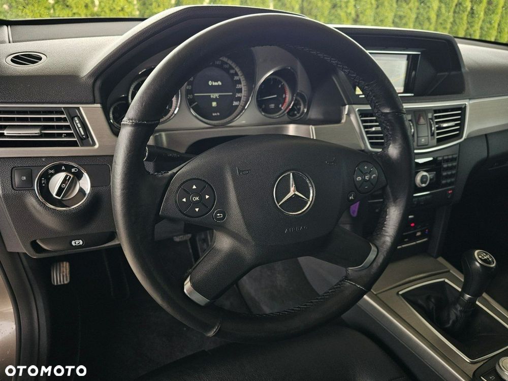 Mercedes-Benz Klasa E - 13