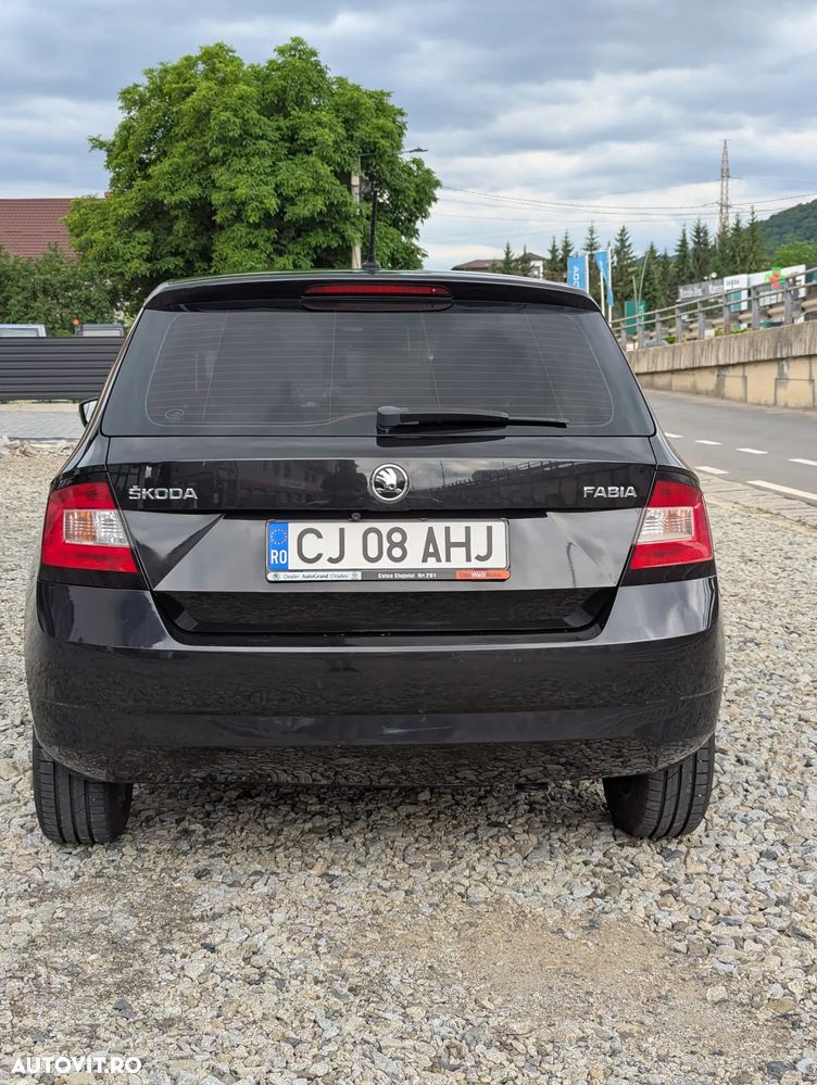 Skoda Fabia 1.0 MPI Style - 3