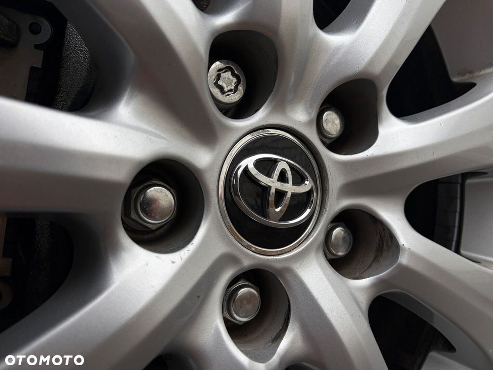 Toyota Camry 2.5 Hybrid Comfort CVT - 12