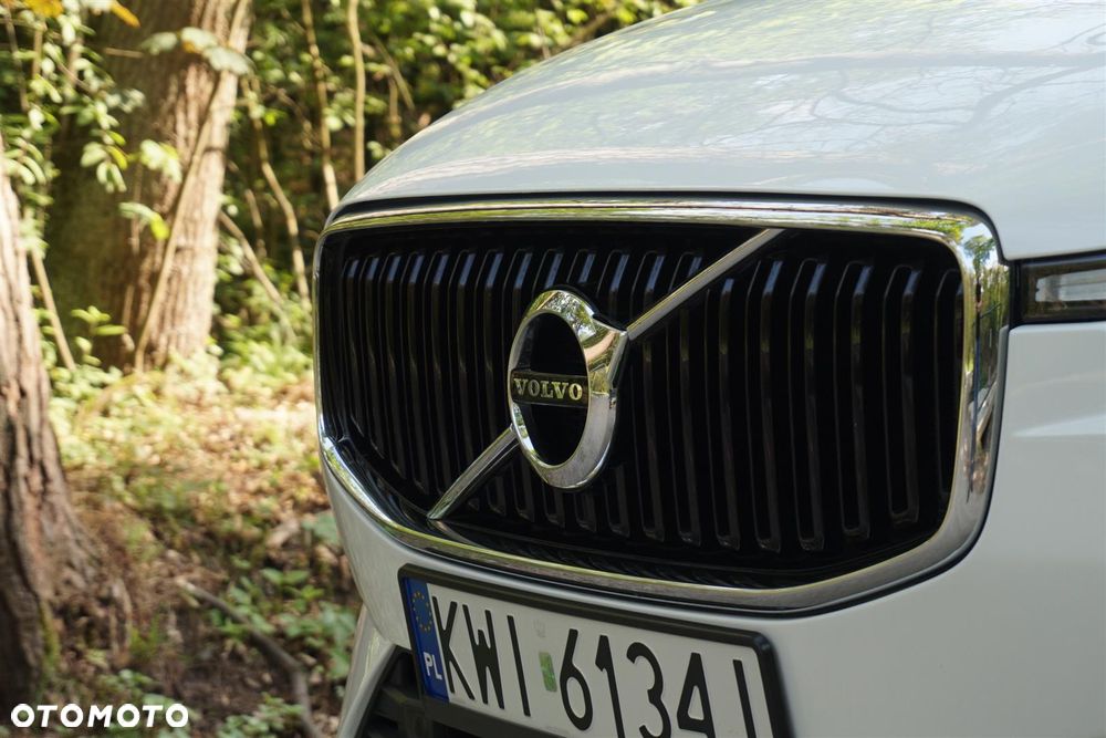 Volvo XC 60 T5 AWD Geartronic Momentum Pro - 33