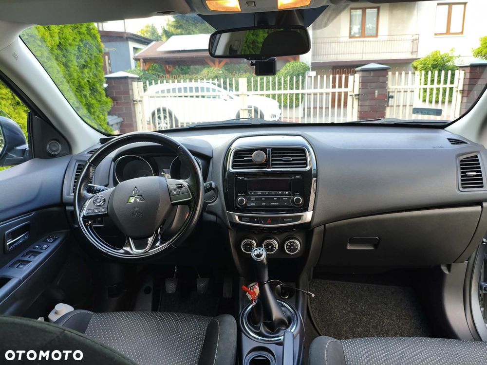Mitsubishi ASX - 12