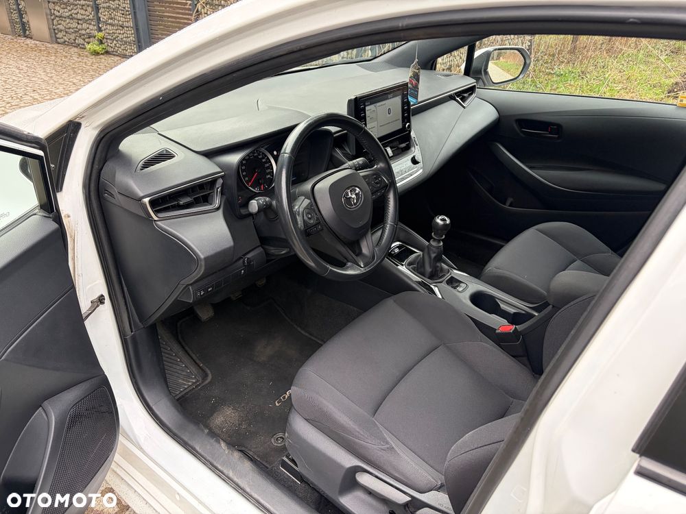 Toyota Corolla - 22