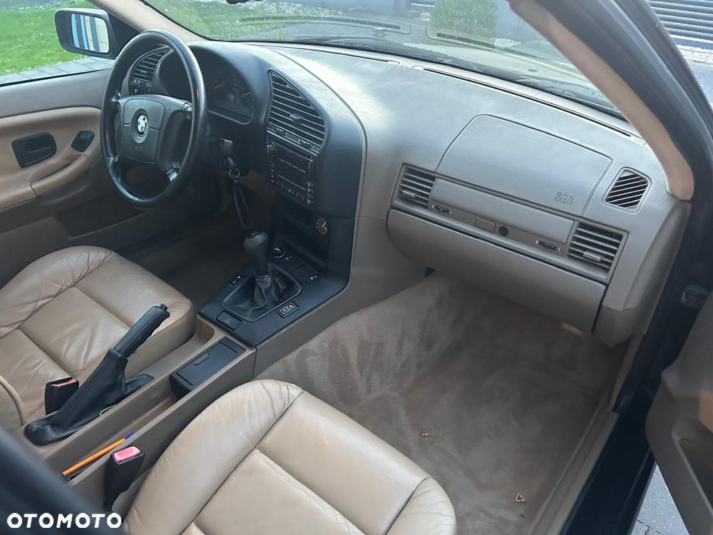 BMW Seria 3 - 12