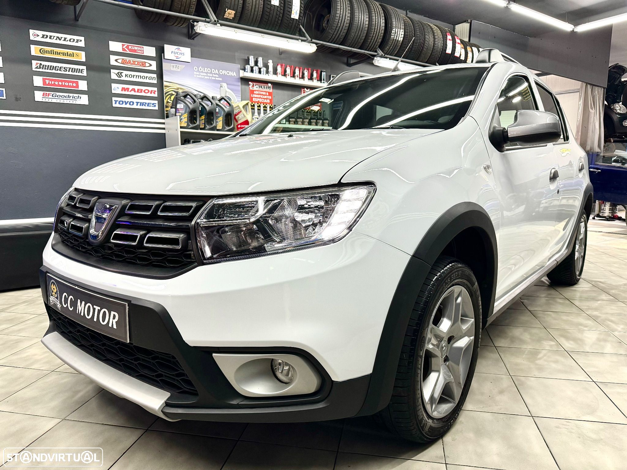 Dacia Sandero 1.5 Blue dCi Stepway - 1