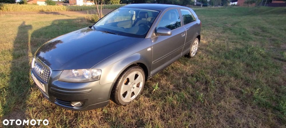 Audi A3 3-drzwiowe 1.6 Attraction - 1