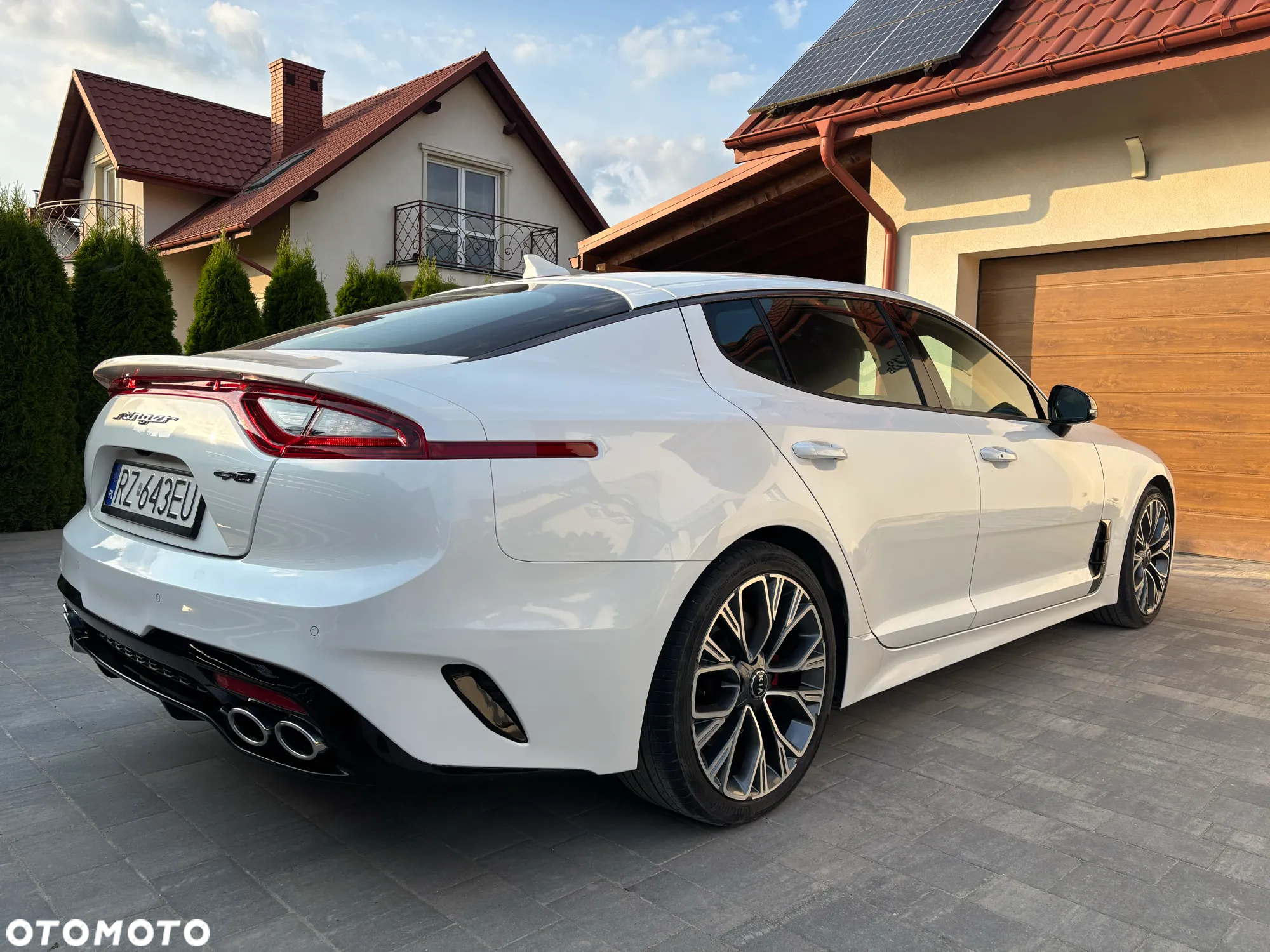 Kia Stinger 2.0 T-GDI GT Line - 10