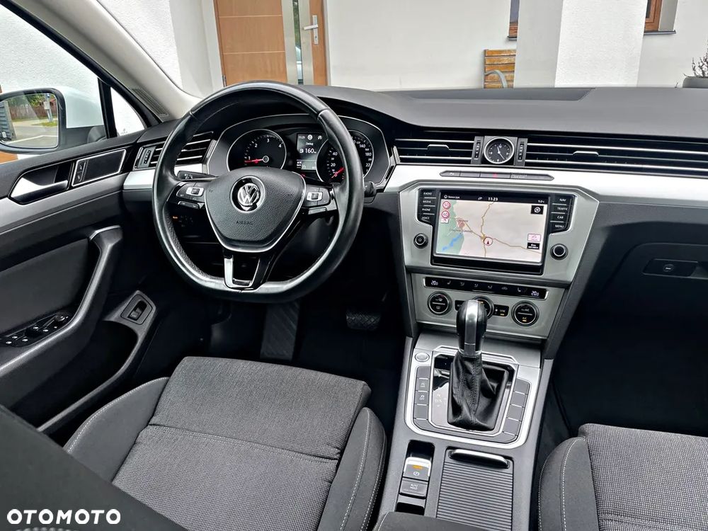 Volkswagen Passat 2.0 TDI SCR (BlueMotion Technology) DSG Comfortline - 20