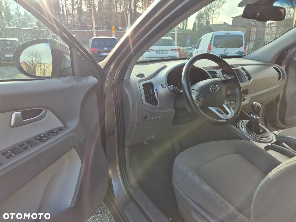 Kia Sportage 2.0 CRDI XL - 19