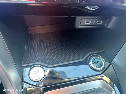 Volkswagen T-Roc - 22