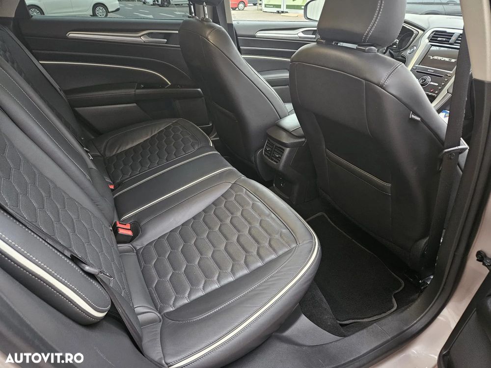 Ford Mondeo Vignale 2.0 TDCi Powershift AWD - 11