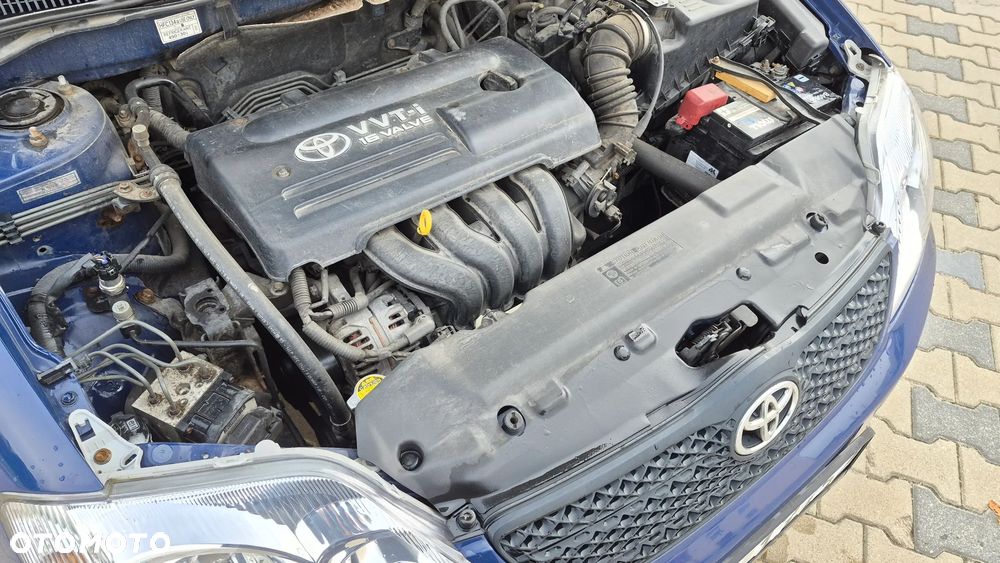 Toyota Corolla - 14