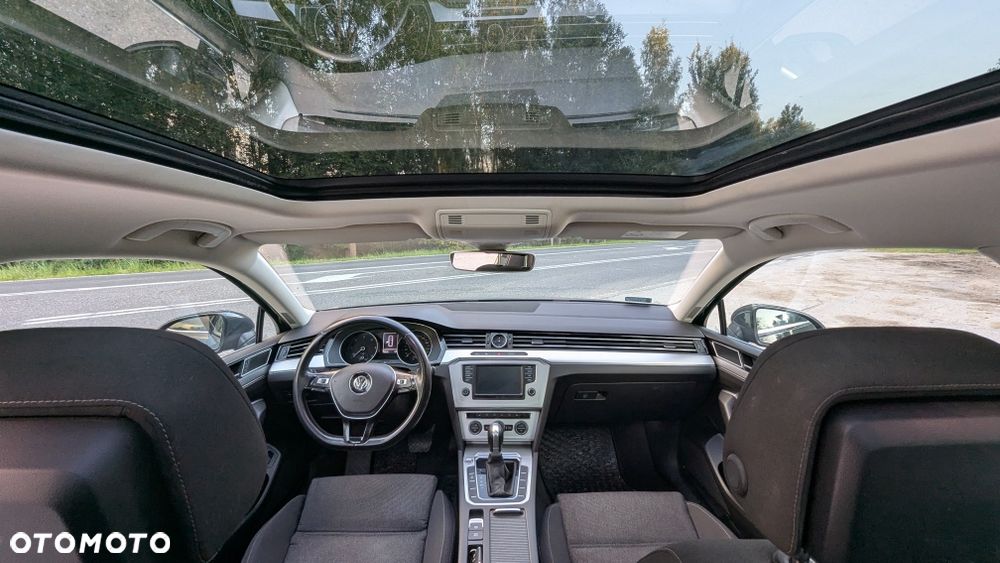 Volkswagen Passat - 8