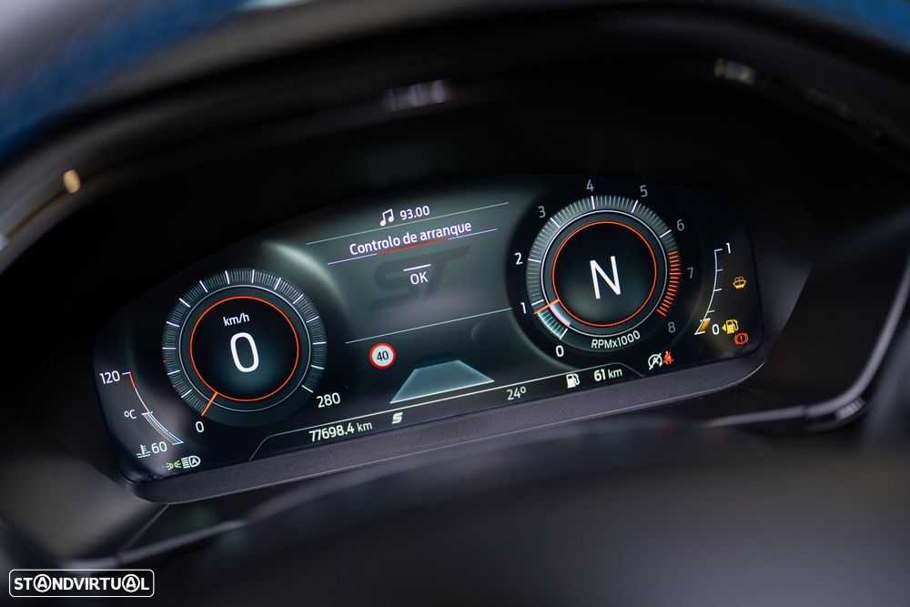 Ford Focus 2.3 EcoBoost S&S ST X - 48