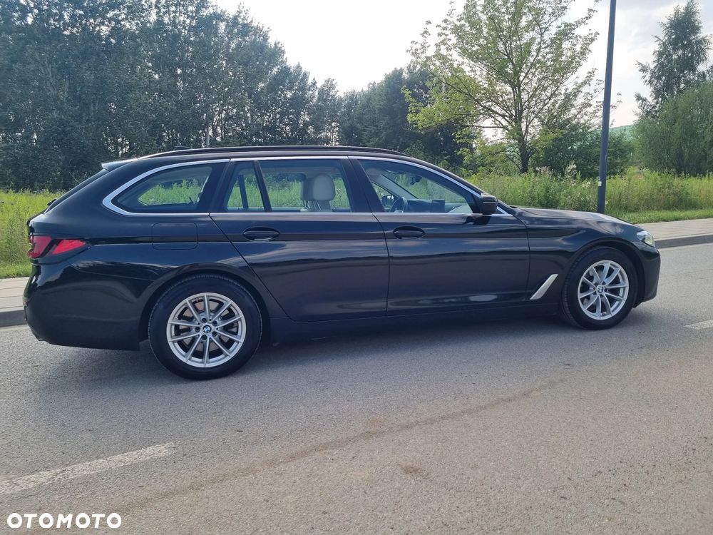 BMW Seria 5 518d mHEV - 7