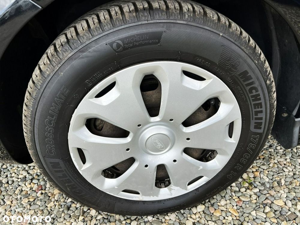 Ford Fiesta 1.0 EcoBoost S&S TREND - 35
