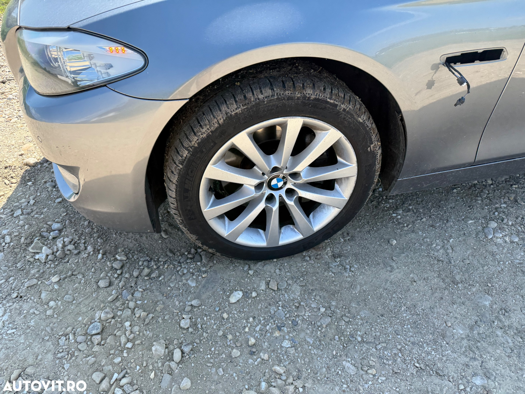 Dezmembrez bmw f10 530d 245 HP N57D20A culoare A52 SPACEGRAU METALLIC  motor  perfect funcțional cutie automată navigație android cu Apple car play - 3