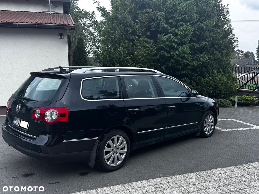 Volkswagen Passat 2.0 TDI DPF Highline - 12