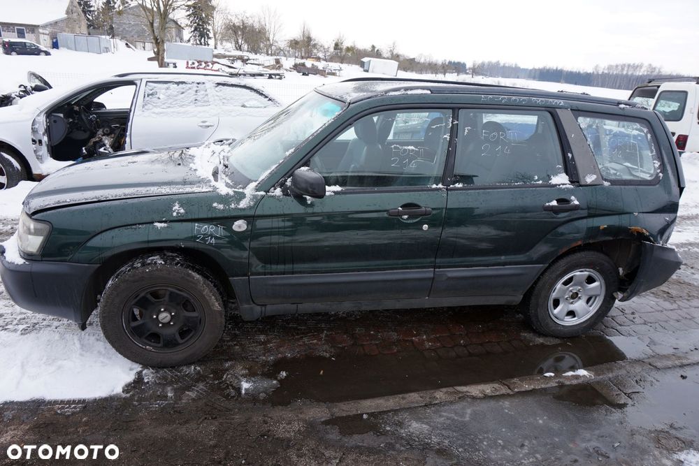 SUBARU FORESTER II SG 2004 2J4 2.0 16V EJ201 125KM TY755 ZIELONY na części - 2