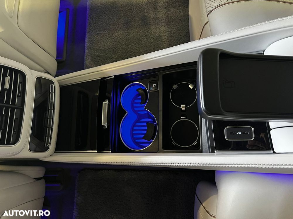 Mercedes-Benz GLS Maybach - 11