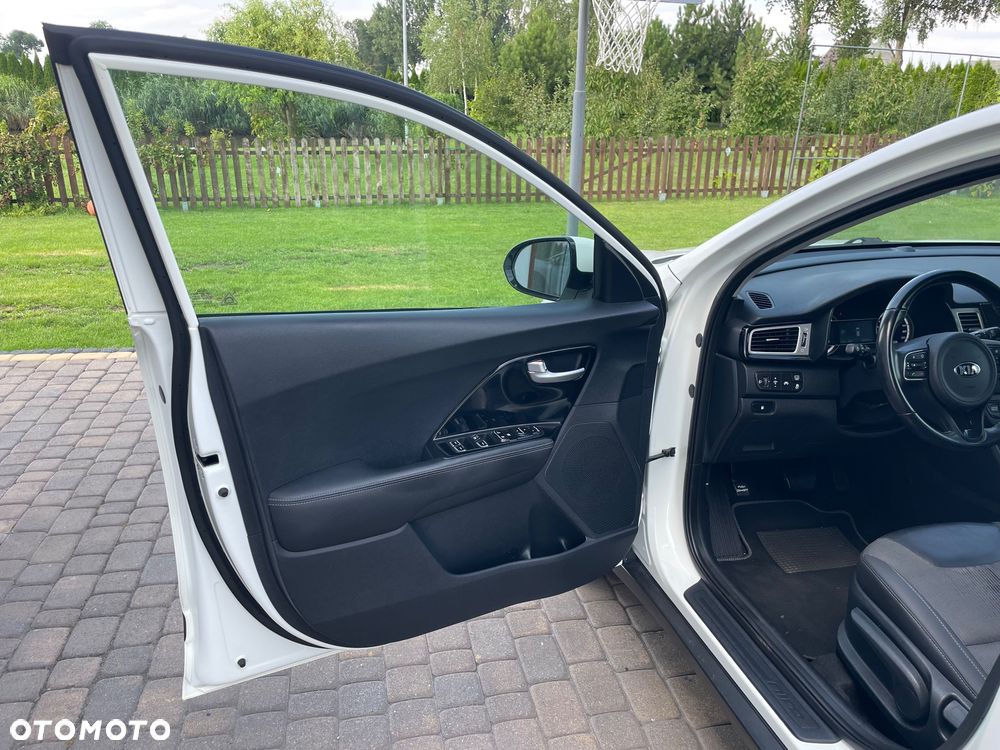 Kia Niro - 32