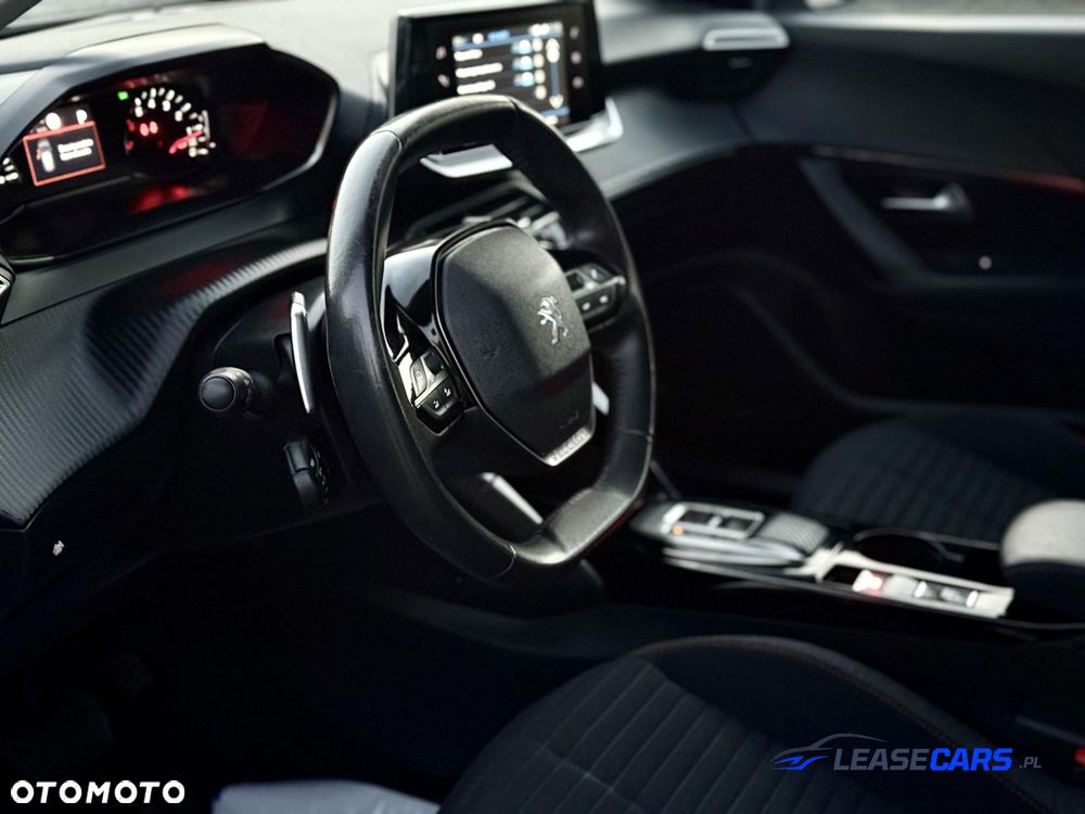 Peugeot 2008 1.2 PureTech Active Pack S&S EAT8 - 17