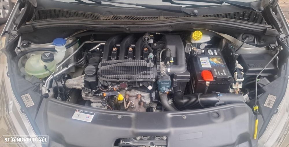 Peugeot 208 1.2 PureTech Access - 21