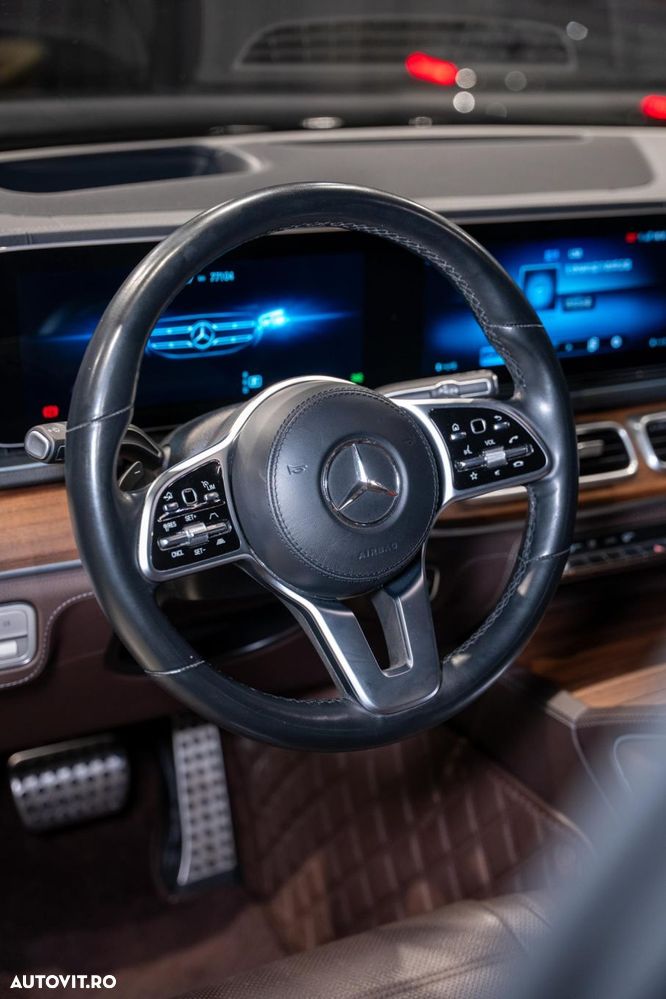 Mercedes-Benz GLS - 28