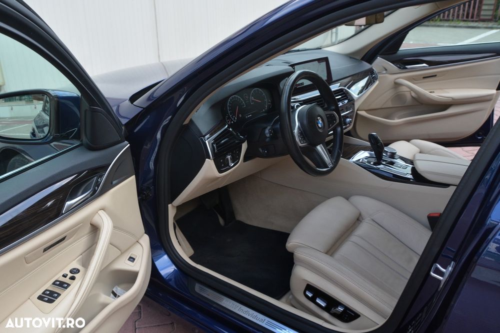 BMW Seria 5 540i xDrive AT - 16